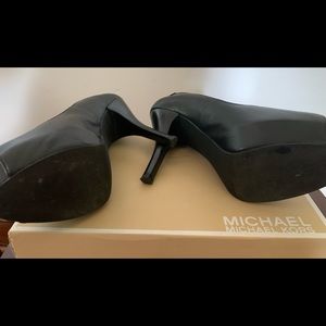 Black peep toe heels are a classic